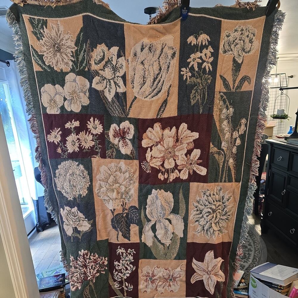Vintage Crown Crafts Woven Tapestry Throw Blanket Floral Botanical Fringe 42x59